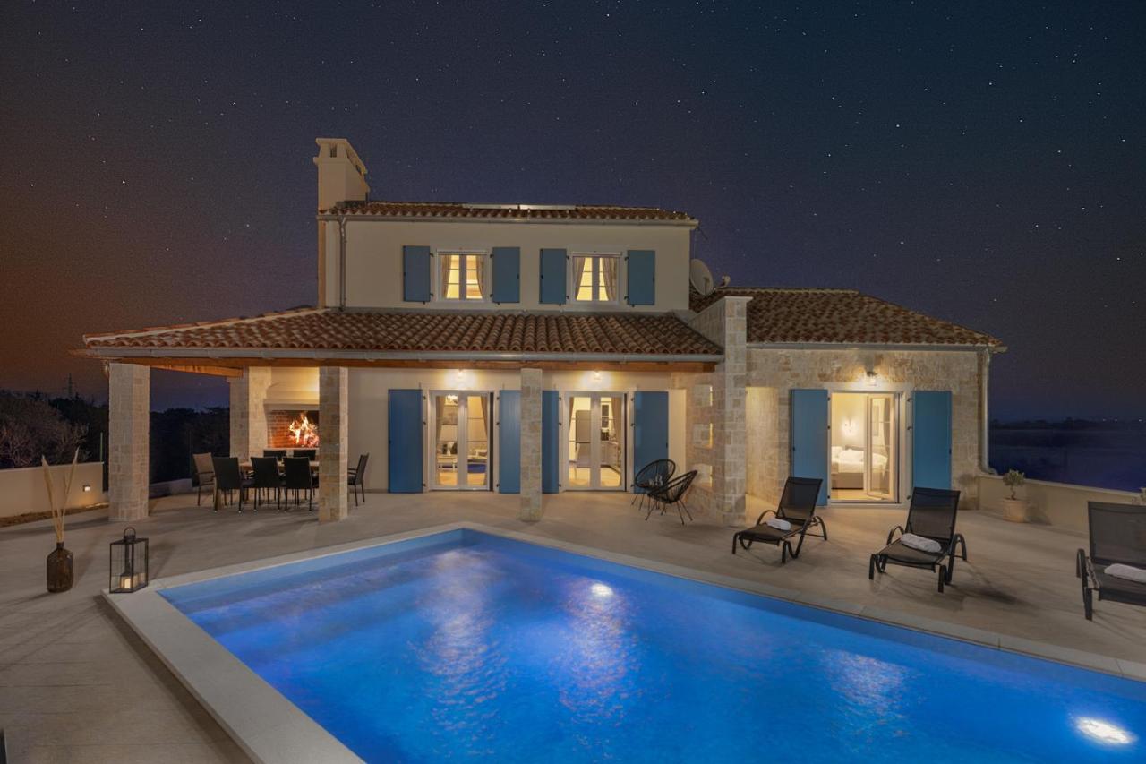 Villa Mediterra Prima Nin Eksteriør billede