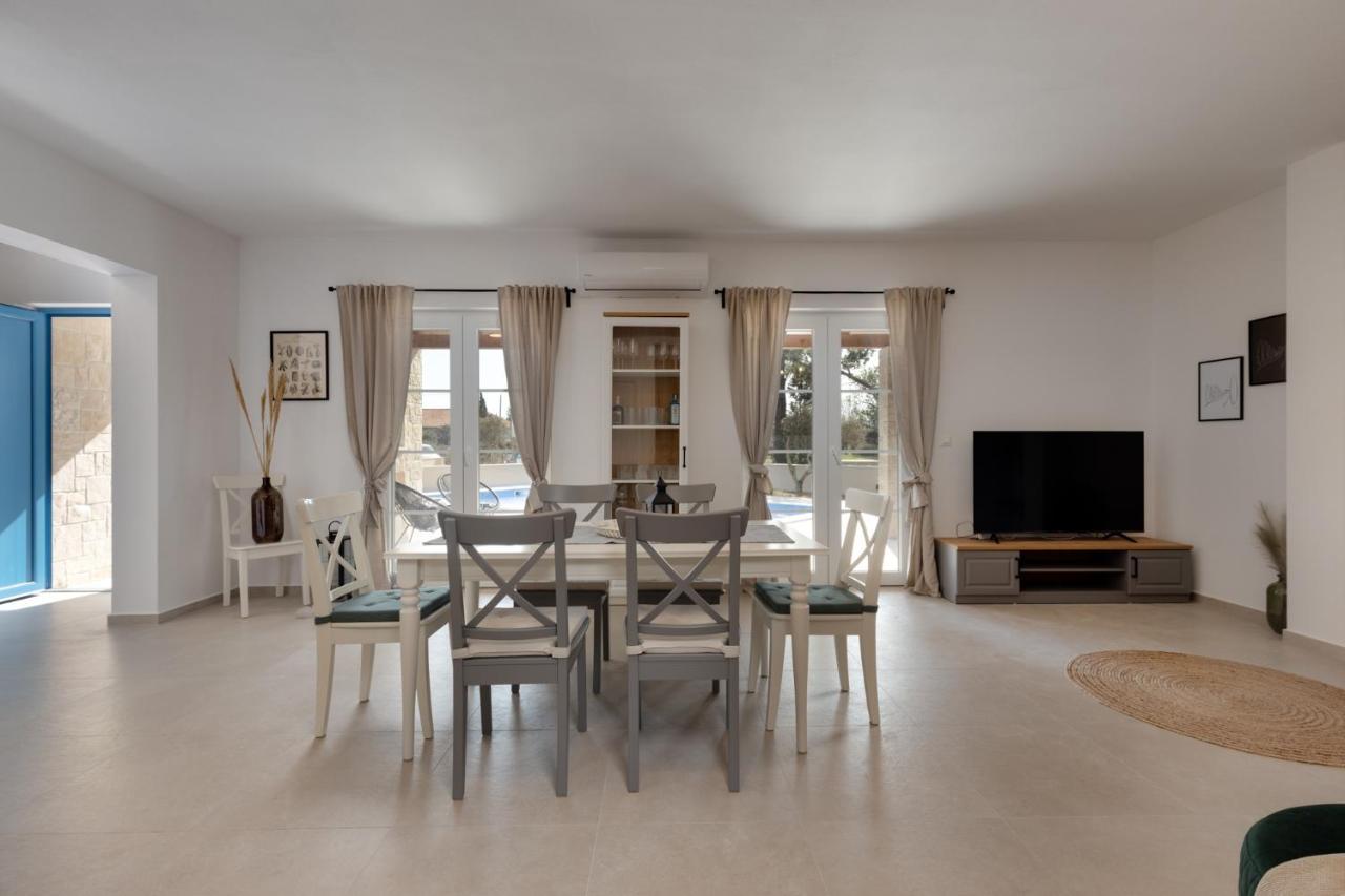 Villa Mediterra Prima Nin Eksteriør billede