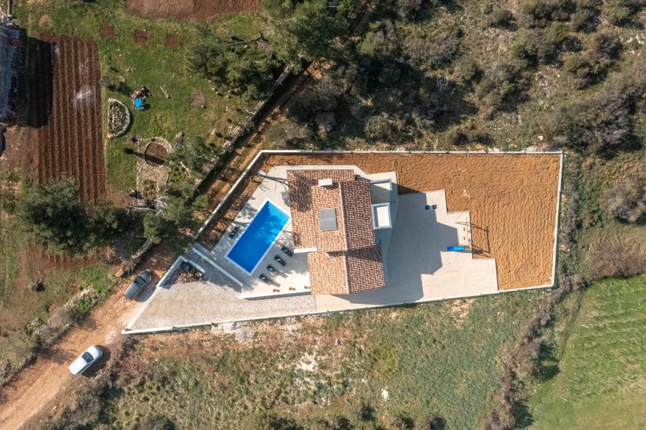 Villa Mediterra Prima Nin Eksteriør billede