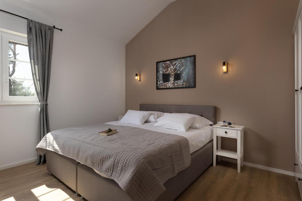 Villa Mediterra Prima Nin Eksteriør billede