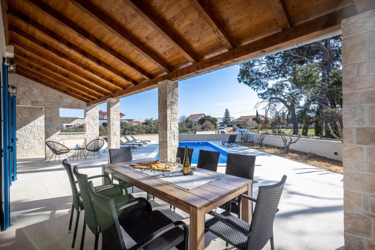 Villa Mediterra Prima Nin Eksteriør billede